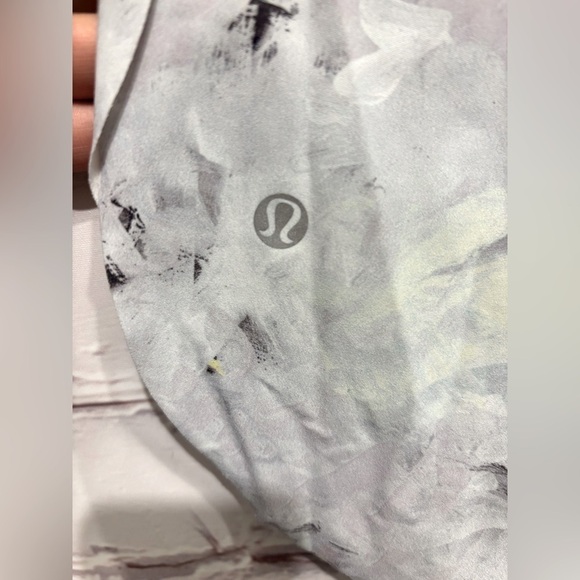 Lululemon Water: Sea-Me Run Singlet Mini Blushed Illusion White Multi Size 6 - Picture 7 of 8